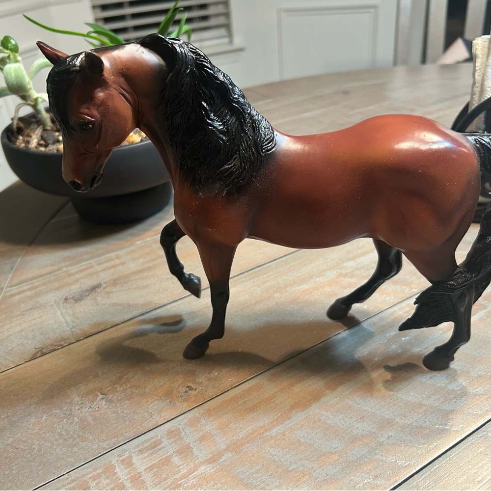 Breyer Traditional Series model of the horse PVF Peace of Mind